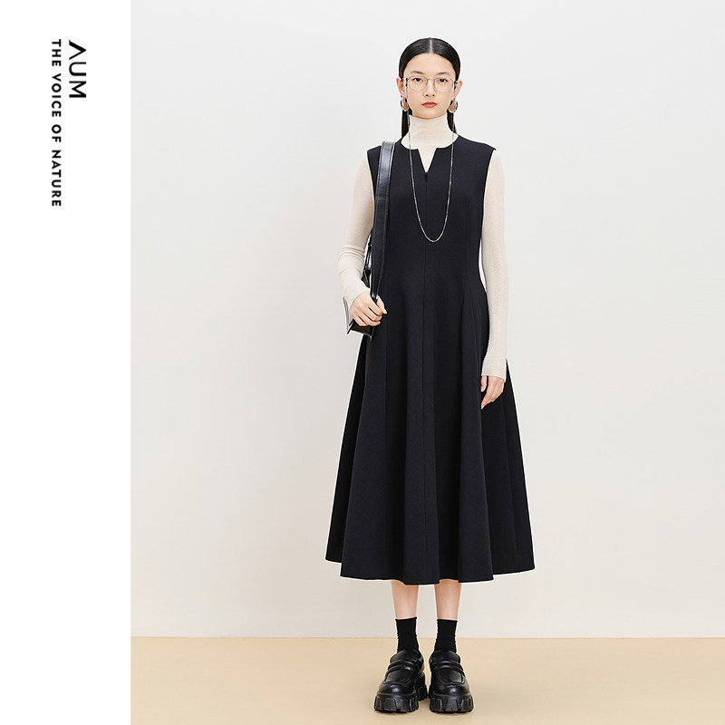 AUM噢姆冬季斜纹二重织修身背心裙黑色连衣裙长裙女