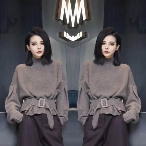 圆领宽松上衣+休闲五分裤