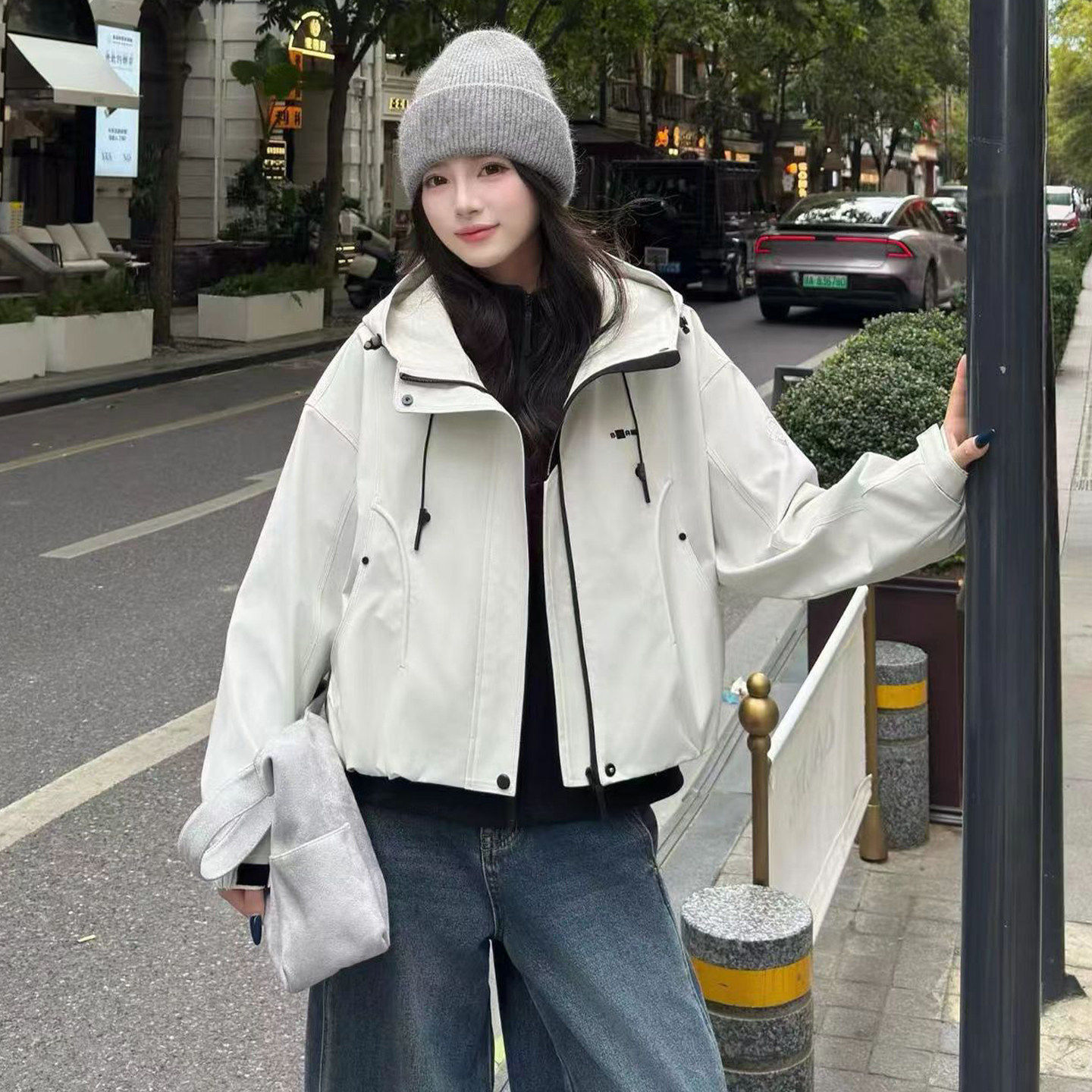 内胆磨毛可拆卸短外套两件套女2026秋新款连帽冲锋衣百搭夹克上衣
