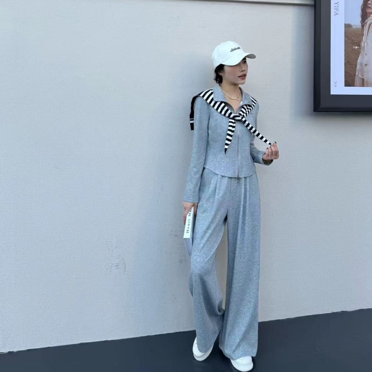 2026春新款韩版时尚翻领条纹披肩卫衣阔腿裤两件套女休闲运动套装