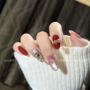Guo穿戴甲红运金彩新年红圣诞色猫眼简约温柔显白纯手工短款 美甲