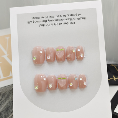 Guo穿戴甲小屁桃纯色显白纯手工成品温柔春夏可爱美甲