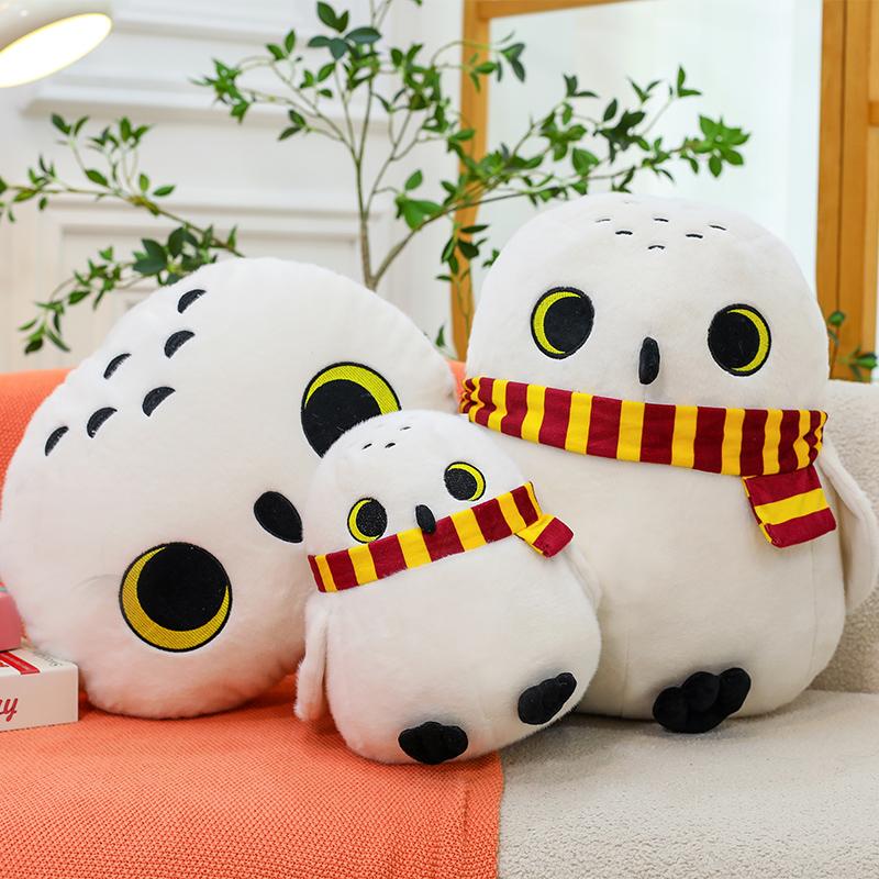 创意猫头鹰毛绒玩具雪信使公仔靠枕抱枕海德薇玩偶礼物布娃娃女孩