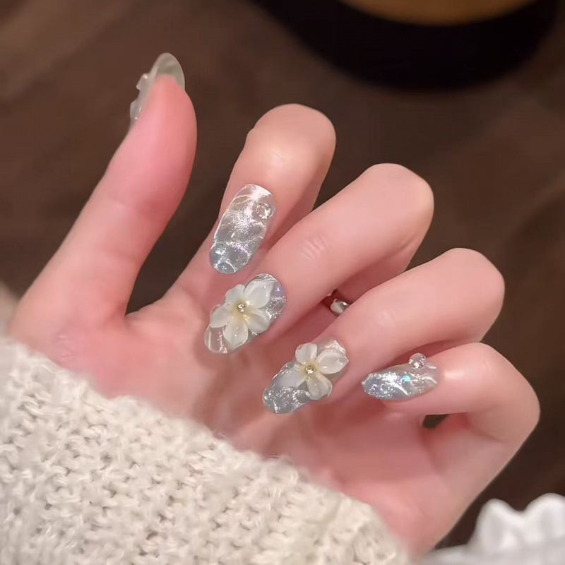 夏日冰透美甲贴片蓝色水波纹氛围