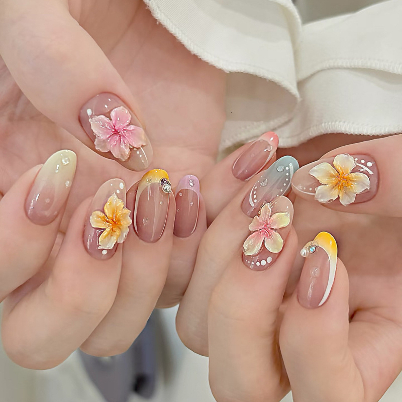 裸色冰花渐变美甲甜妹风