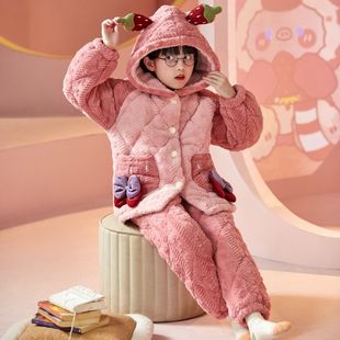 2026款女童珊瑚绒家居服套装秋冬三层夹棉加厚连帽开衫可外穿卡通