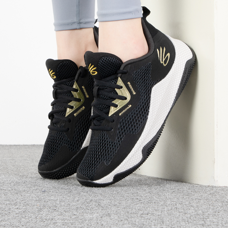 安德玛男透气ua运动鞋