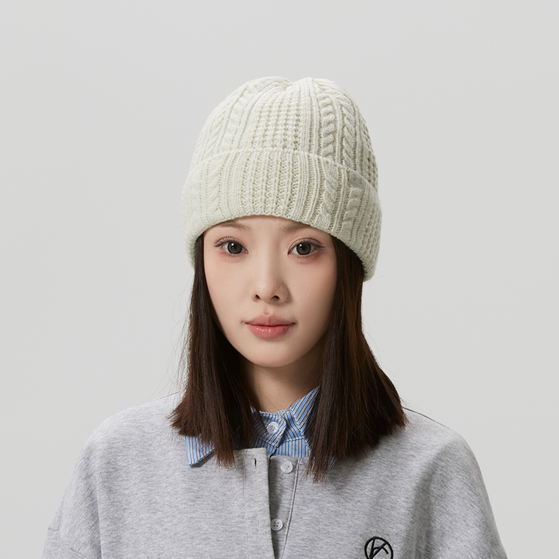 安德玛UA女帽绒线帽 25冬季Halftime女子保暖运动帽休闲防风针