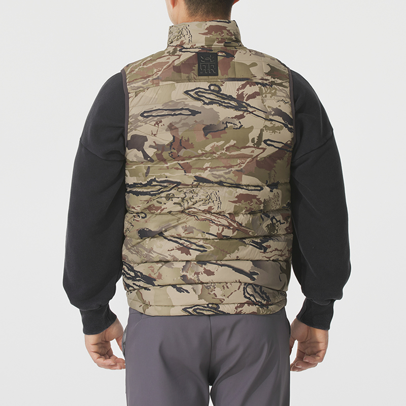 UA安德玛迷彩羽绒马甲男装防风保暖战狩猎背心户外冬季羽绒服坎