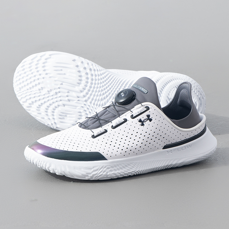 安德玛新款轻便减震跑步鞋