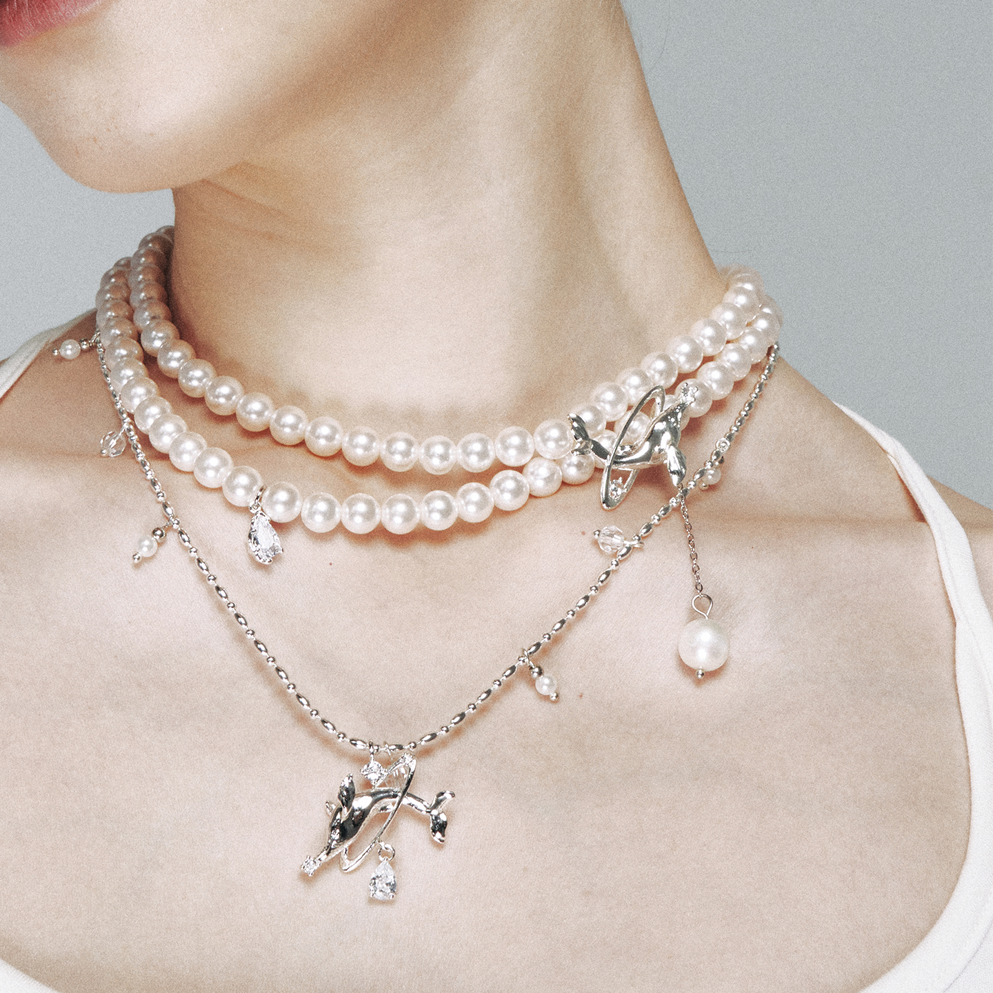 1JINN M2M 原创设计隔珠鲸鱼吊坠锁骨链女米珠链条设计感气质项链