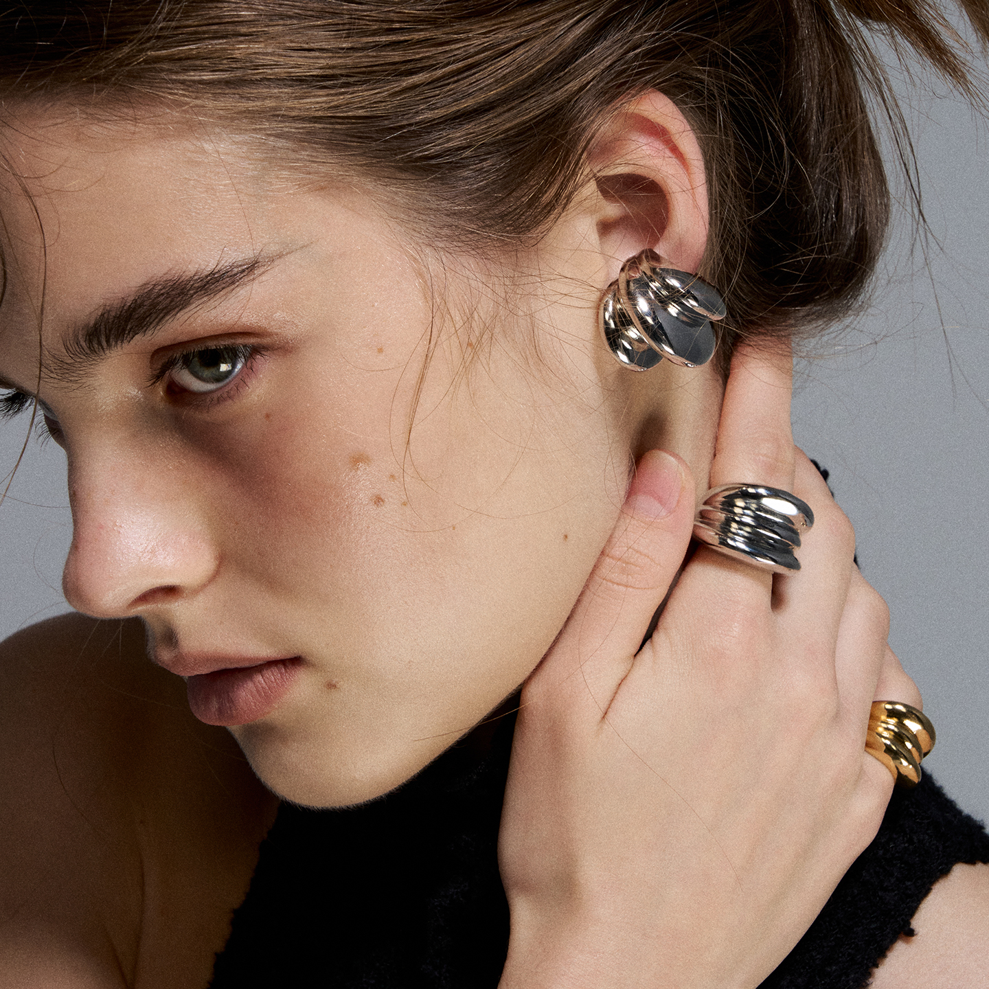 1JINN M2M 重构系列金银双层环状个性耳挂女轻奢高级感气质耳饰