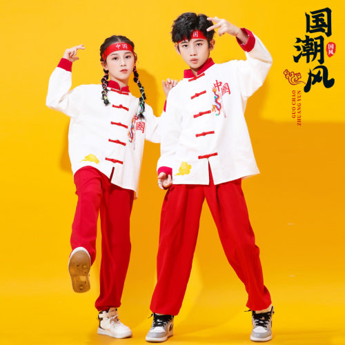 中国风武术表演服潇陌
