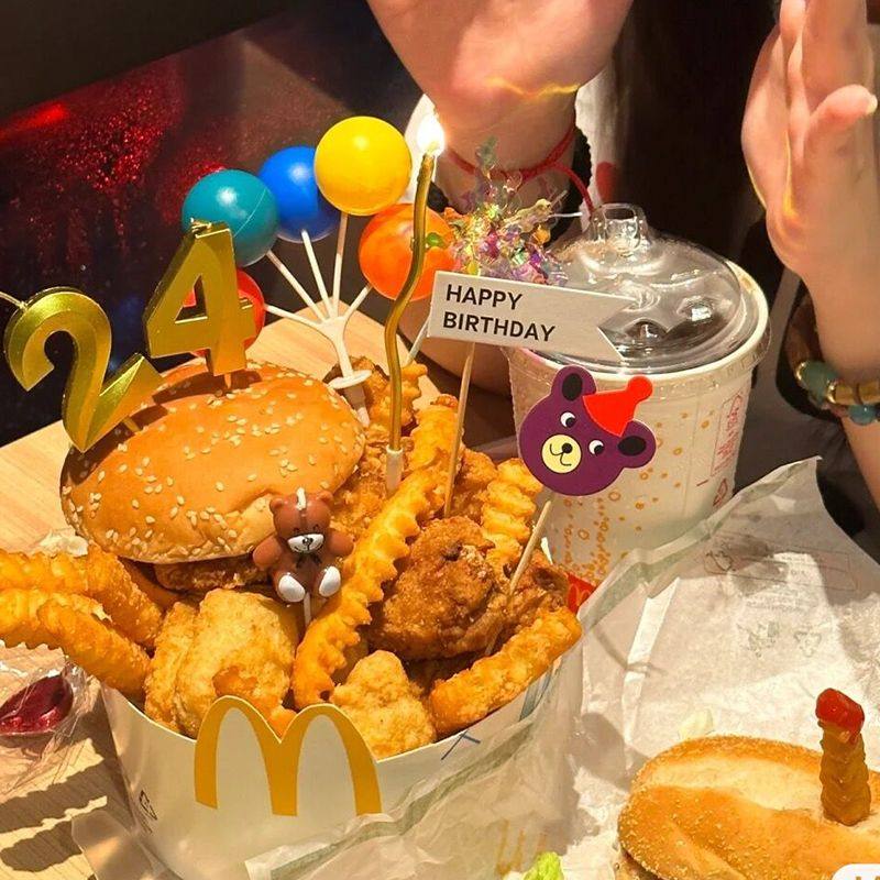 麦当劳汉堡生日蛋糕装饰插件小熊蜡烛网红生日diy熊头蛋糕配件,节庆用品/礼品,蛋糕/烘焙装饰用品,淘宝优惠券,粉丝福利购,淘宝优惠卷