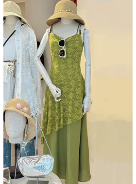 夏季时尚高级感性感纯欲辣妹气质新款微胖绿色修身显瘦吊带连衣裙