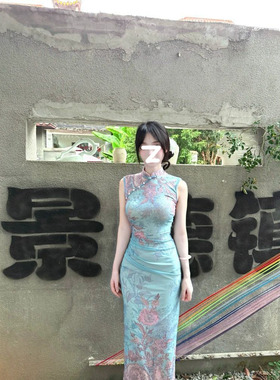 大码mm时尚印花复古无袖连衣裙女新款法式小众通勤风修身显瘦长裙