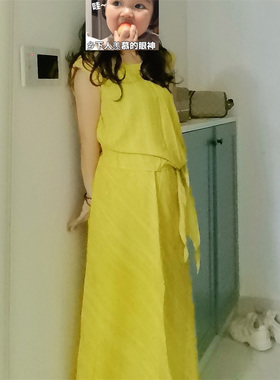 新款时尚气质简约度假风黄色无袖上衣微胖显瘦百搭半身裙两件套