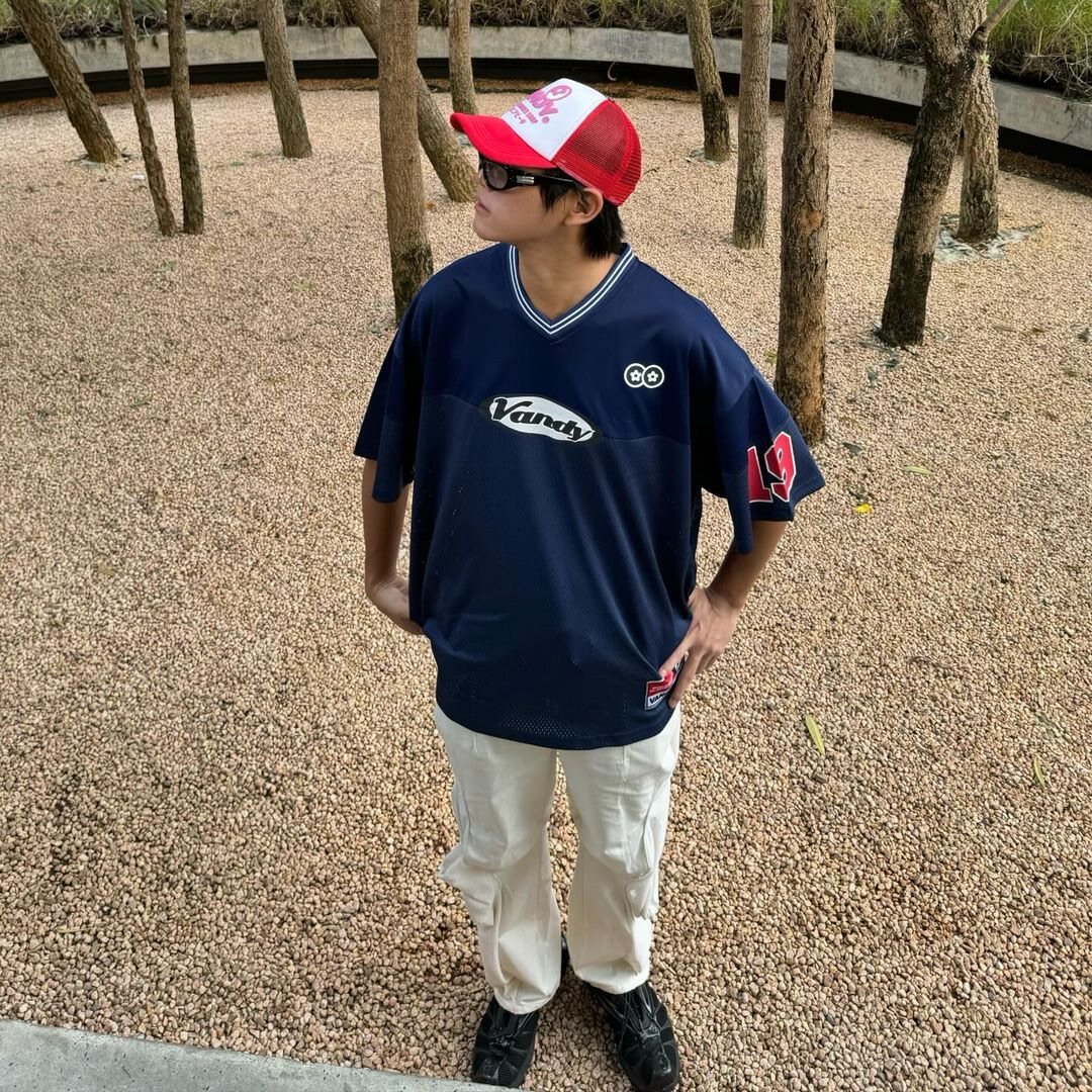 【鹿晗同款】VandyThePink 99号网眼冰球服短袖T恤 - 实物图