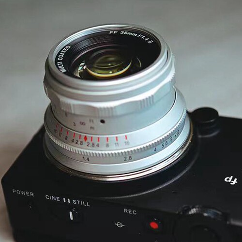 契卡镜头35mmF1.4全画幅微单相机