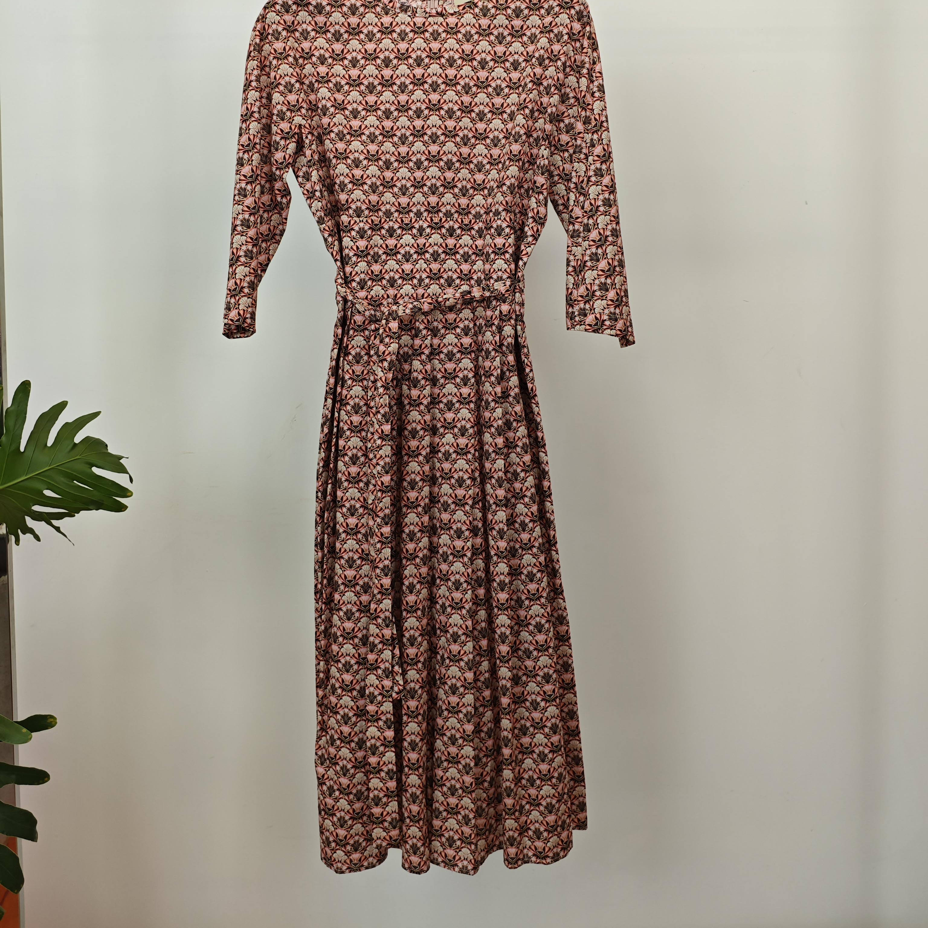 vesas collection唯尚女装专柜正品新品款时尚舒适连衣裙