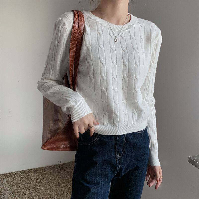 秋冬宽松圆领麻花织花毛