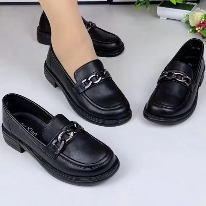 品牌特价真皮女鞋2025年新款英伦风乐福鞋软底一脚蹬小皮鞋女