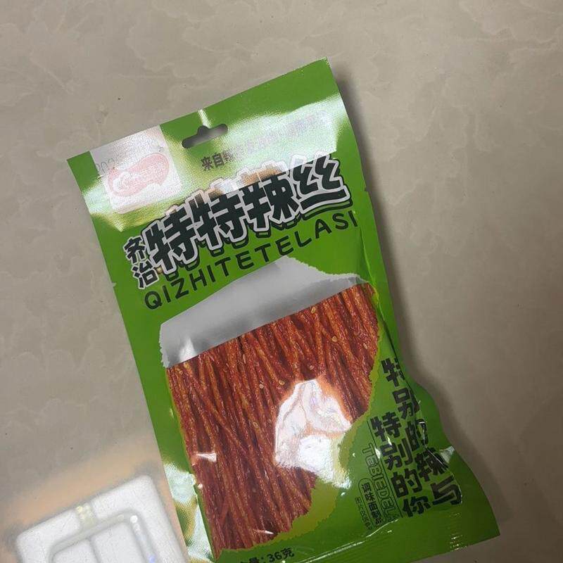 齐治亮亮特特拉面辣条大包湖南即食特特辣丝解馋休闲麻辣零食小吃