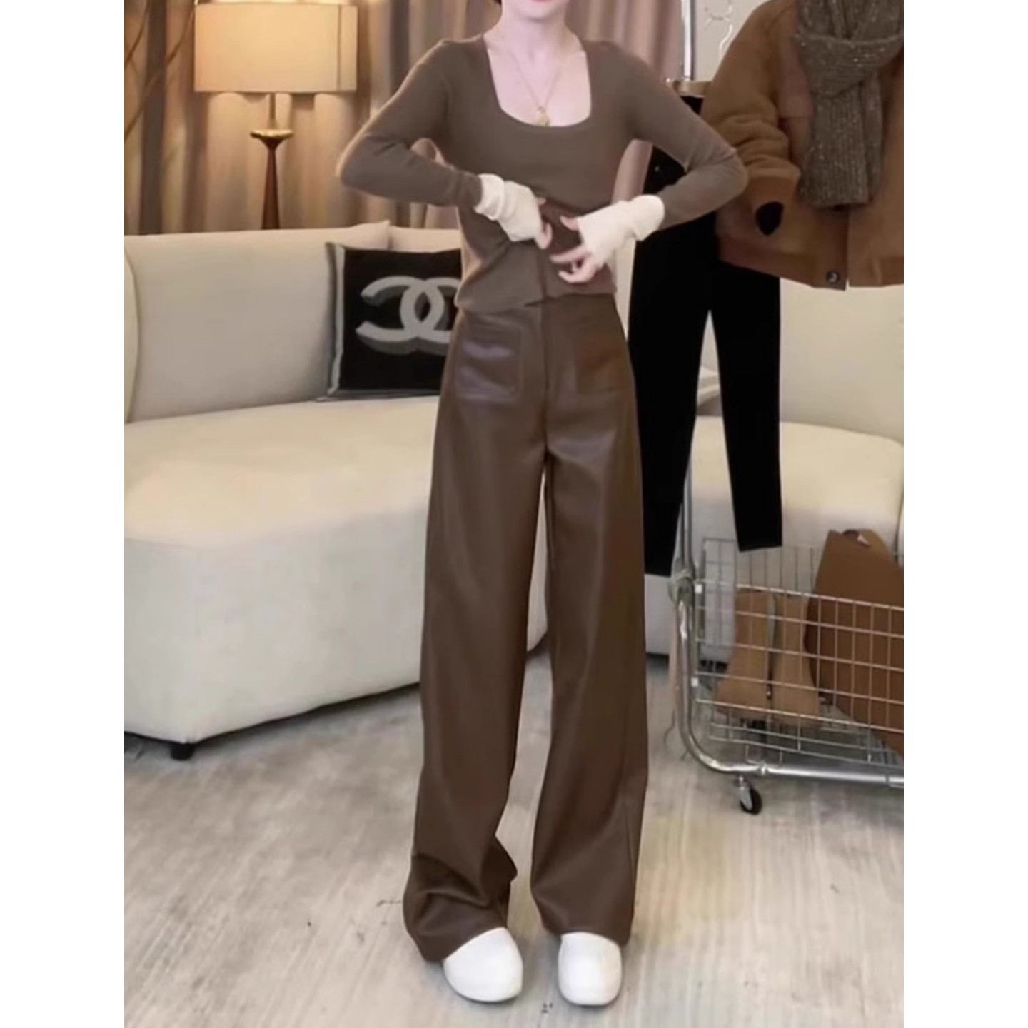 大码高级感咖色休闲皮裤女春秋新款小个子裤子高腰显瘦窄版直筒裤,女装/女士精品,休闲裤,淘宝优惠券,粉丝福利购,淘宝优惠卷