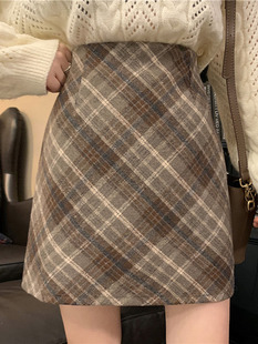 设计感格纹毛呢半身裙女大码胖mm春季配毛衣休闲遮胯裙裤a字短裙