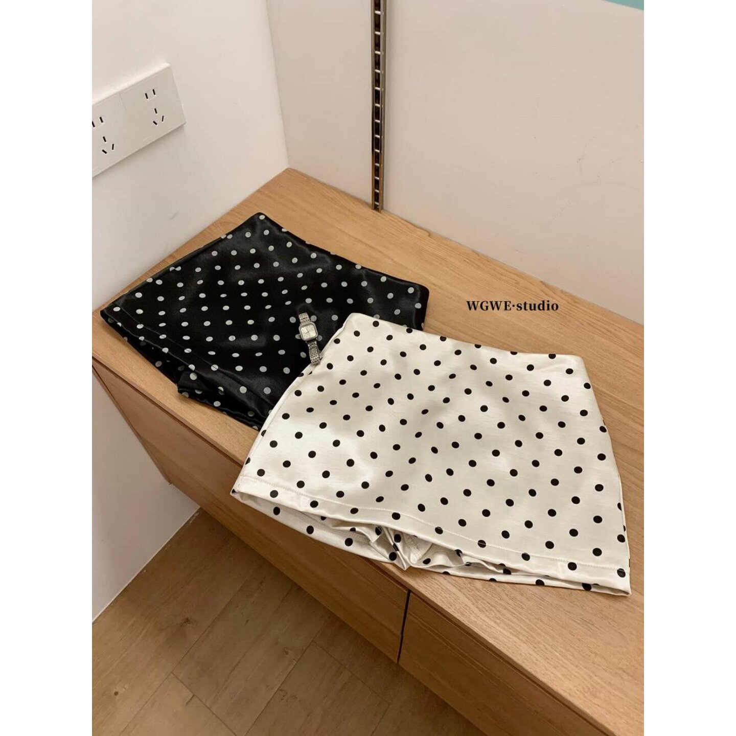 胖mm波点白色半身裙女辣妹半裙裤图片