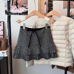 微胖mm灰色蝴蝶结波点百褶毛呢半身裙女秋冬新款外穿a字短款裙子