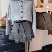 胖妹妹miu风爱心波点毛呢半身裙女大码 秋冬梨型身材a字百褶短裙子