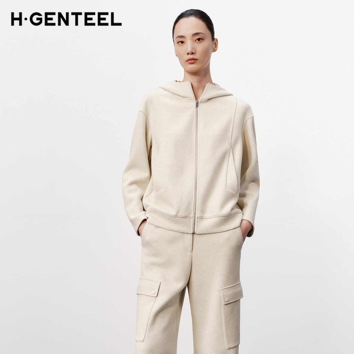 H·GENTEEL荷高新款冬装女趣味拼接口袋连帽卫衣短外套女