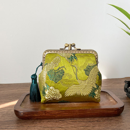 新中式仙鹤刺绣流苏口金包