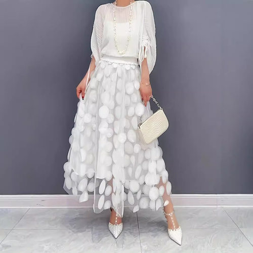 拼接网纱半身中长裙Splicing mesh half body mid length skirt