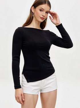 Sexy sloping shoulder long sleeved top 性感斜肩长袖上衣女装
