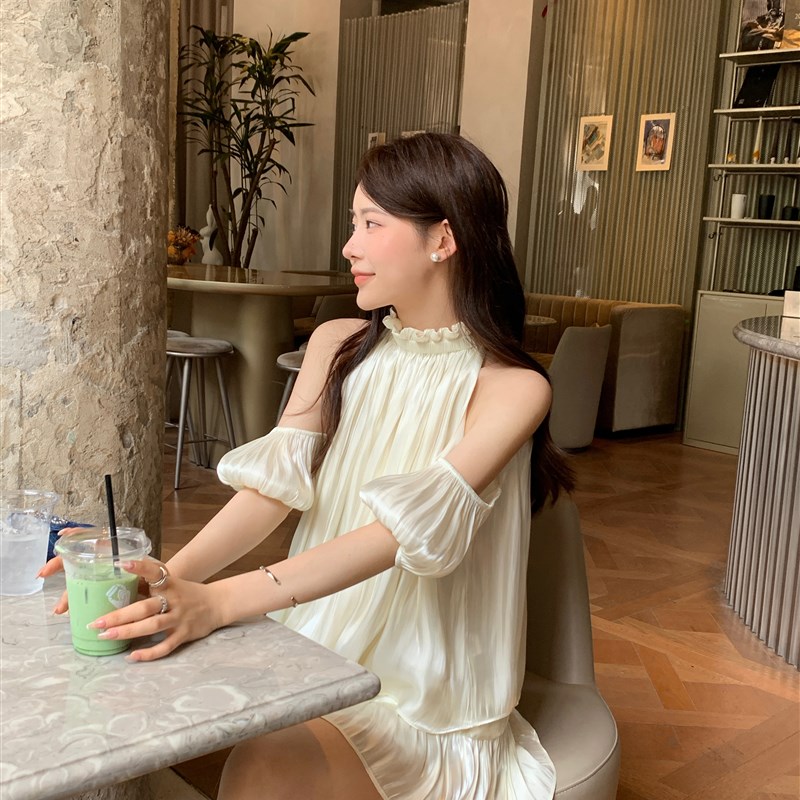 DeeFuu沛沛 星河简讯 法式挂脖上衣气质a字短裙高级感仙女套装夏
