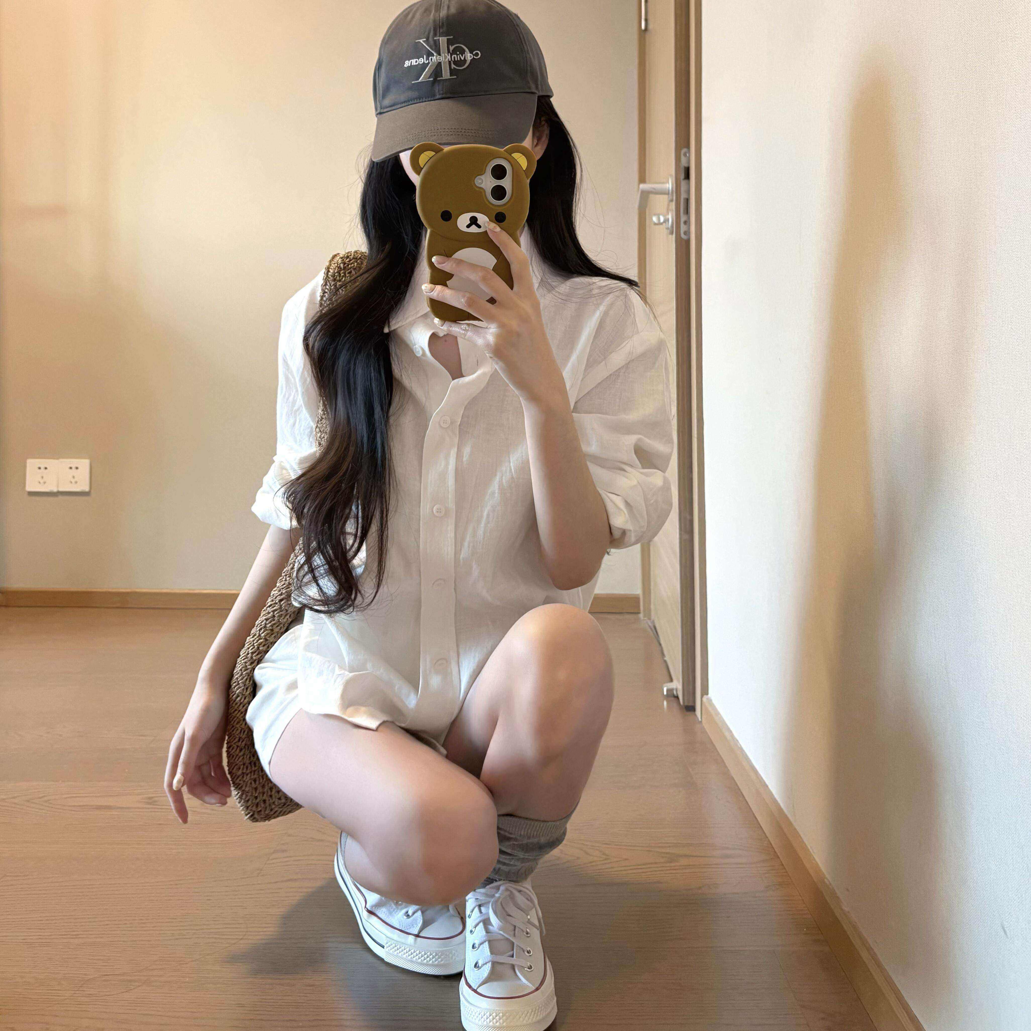 今年流行漂亮小衫女慵懒