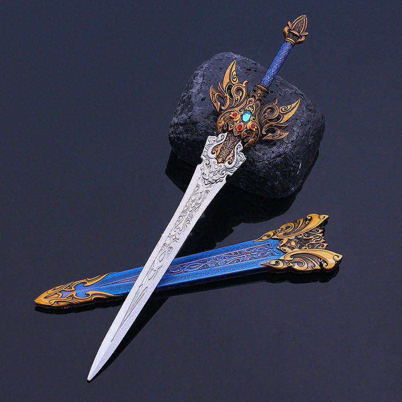 三国杀游戏武器周边曹操倚天剑孙坚古锭刀吕布方天画戟全金属摆件