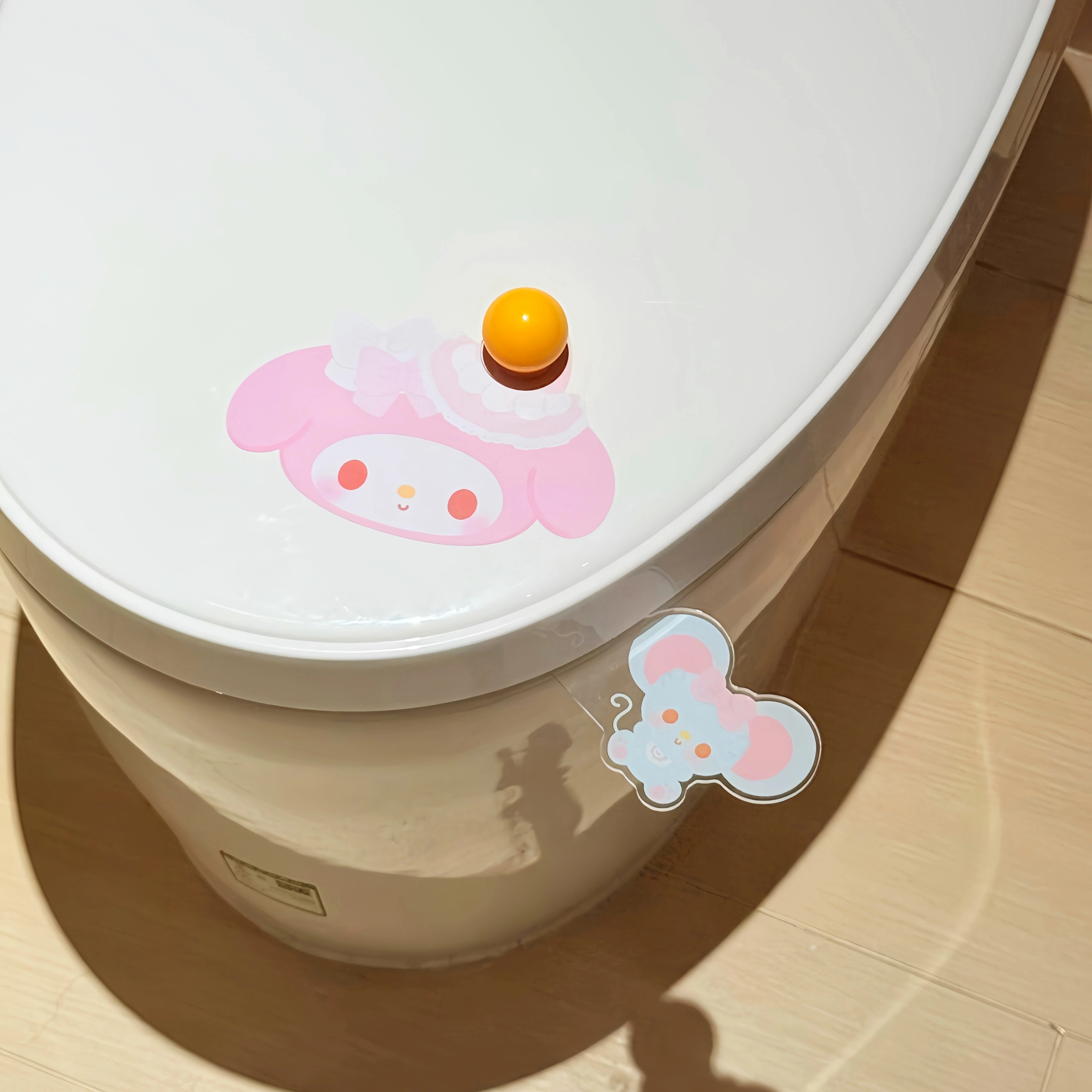 做了一个超萌的小美马桶掀盖器！