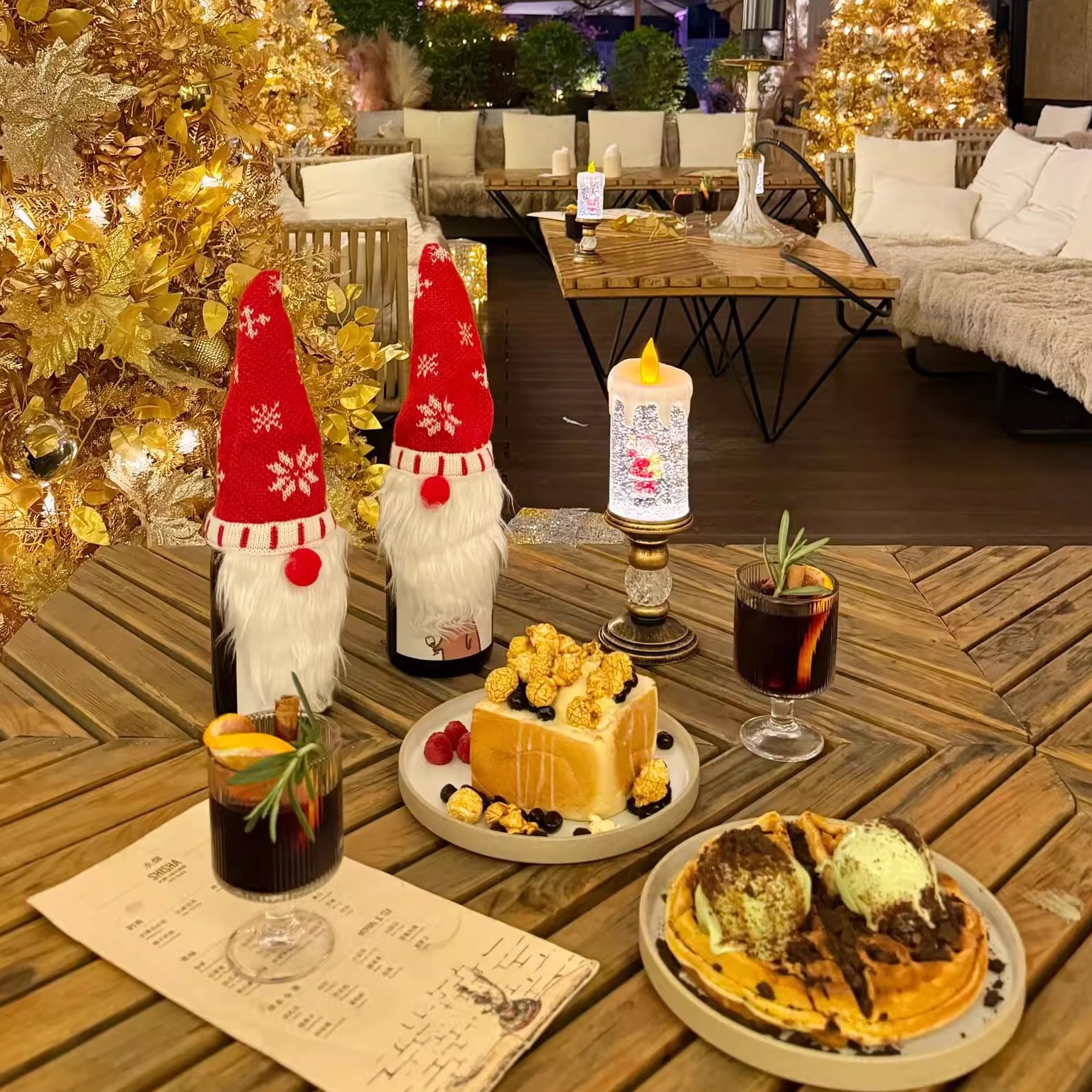 这个圣诞帽是懂得怎么拿捏圣诞的