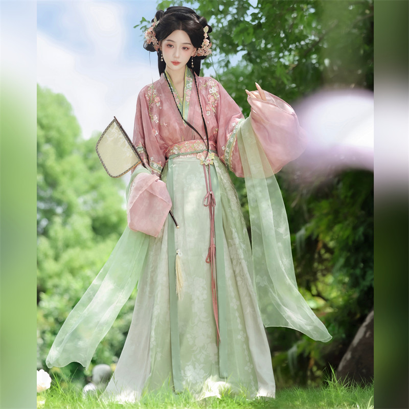 醉时阁原创宋制汉服桃花坞国风图片