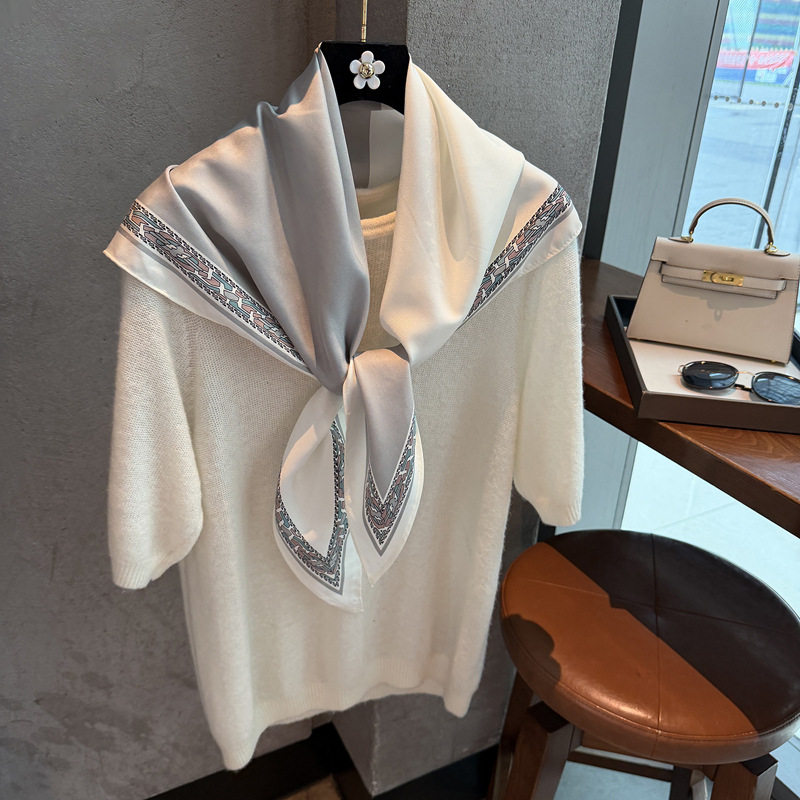 包包女款爆款2026新款名族风薄款