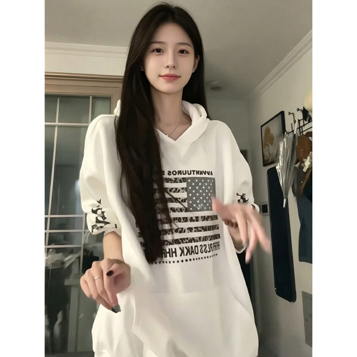 国潮设计感百搭显瘦复古牌字母女卫衣连帽宽松外套薄款潮白色秋季
