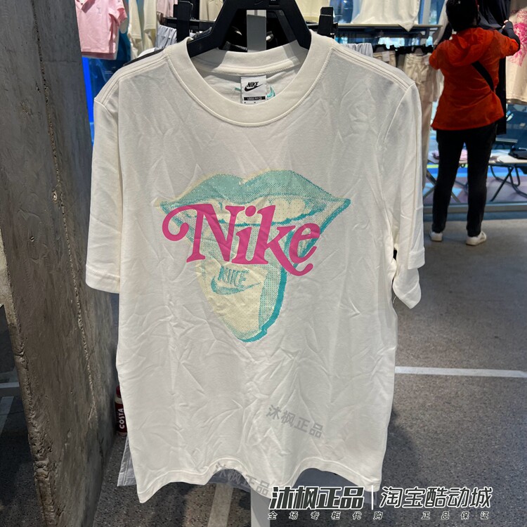 耐克印花宽松短袖女圆领透气t恤