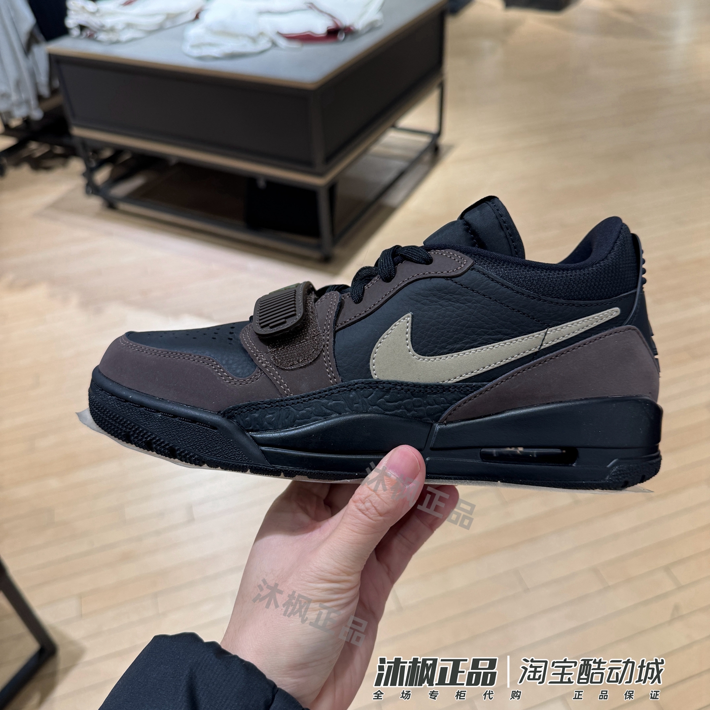 耐克JORDAN休闲鞋男子低帮轻便缓震耐磨运动篮球鞋CD7069-003-118