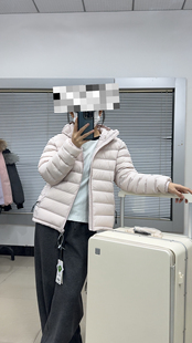 2025秋冬新国标95绒排骨羽绒服连帽轻便保暖短款外套女