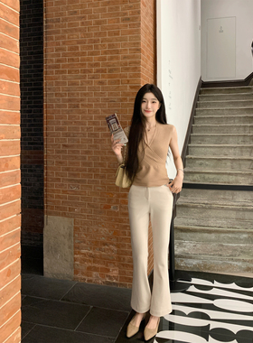 YIYIWANG 奶咖燕麦 软糯针织无袖上衣显瘦白色微喇休闲裤两件套女