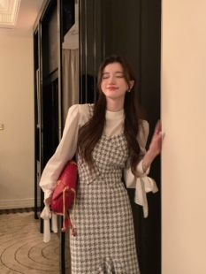 千鸟格小香吊带背心鱼尾裙女内搭套装 温柔千金约会中 WANG YIYI