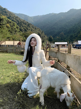 YIYIWANG 瑶光珠白2色狐狸毛领收腰羽绒服90新国标白鸭绒外套